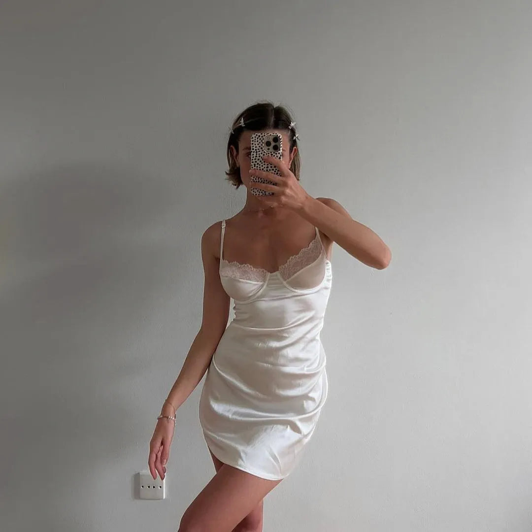 Amelia's Negligé