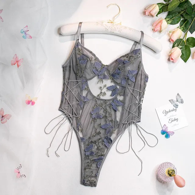 Selene | Body con mariposas bordadas